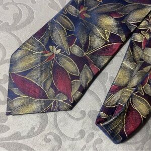 Silk Tie TROPICALS by TANGO Luminous Leaves in Burnished Gold  and Red Floral